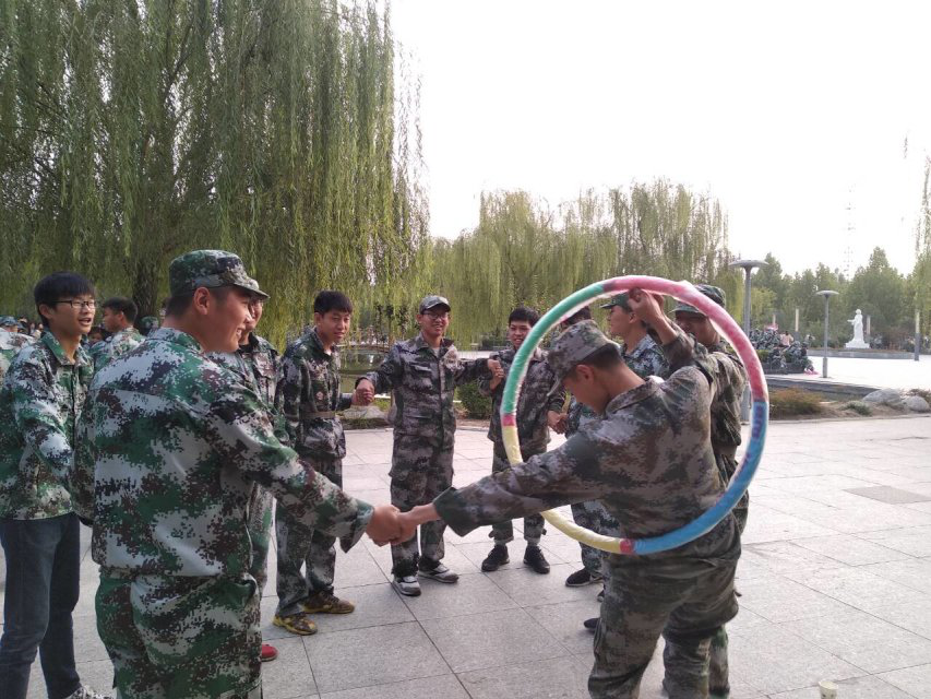 穿越呼啦圈